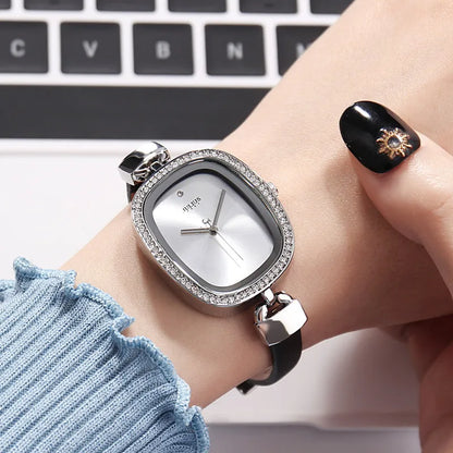 Heritage Lady Leather Bracelet Watch
