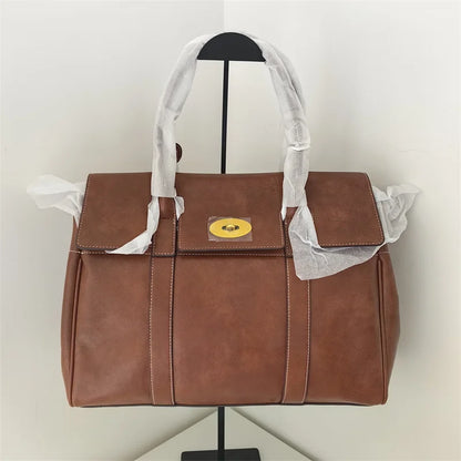 Soft Grain Essential Daily Handbag