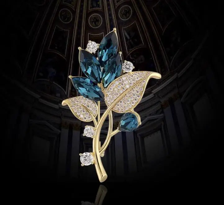 Tulip Flower Pearl Gala Brooch