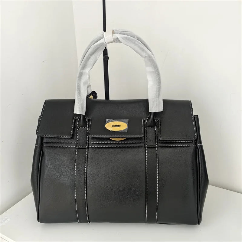 Soft Grain Essential Daily Handbag