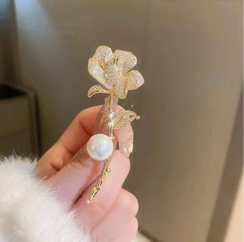 Tulip Flower Pearl Gala Brooch