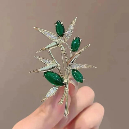 Tulip Flower Pearl Gala Brooch