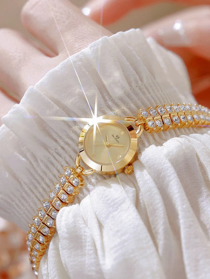 Gold Small Chain Quartz Timepiece