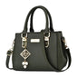 Essential Grained Leather Messenger Bag