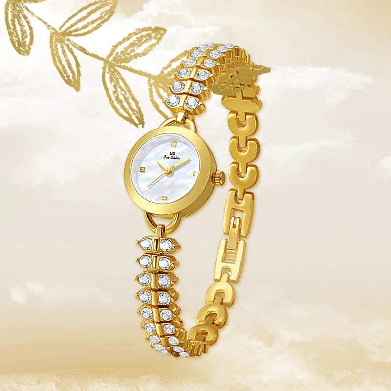 Gold Small Chain Quartz Timepiece