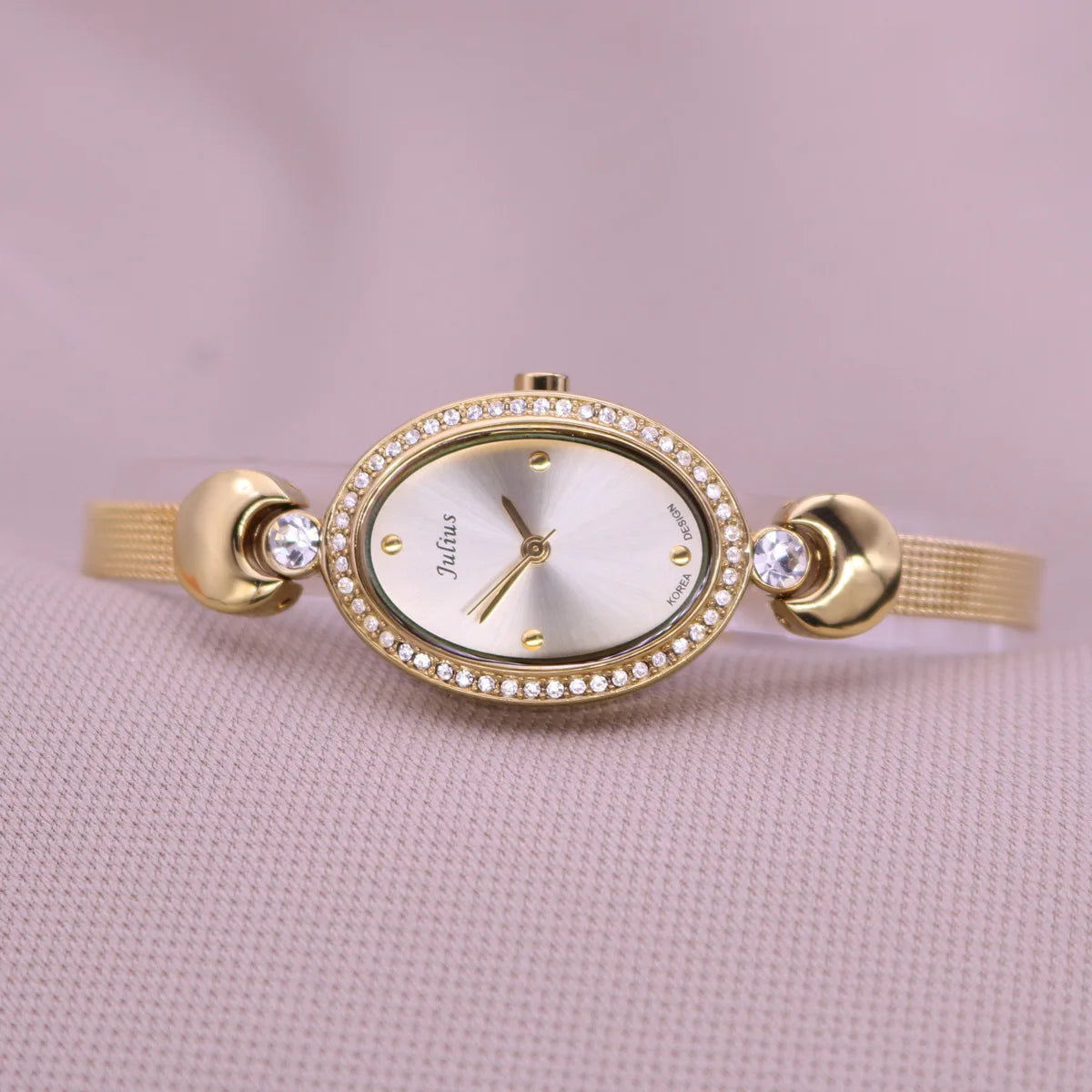 Heritage Lady Leather Bracelet Watch